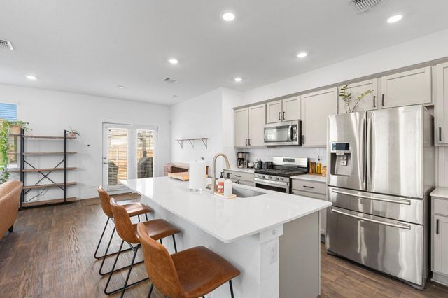 3204 Egan DR, Pflugerville, TX 78660