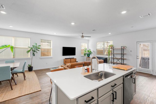 3204 Egan DR, Pflugerville, TX 78660