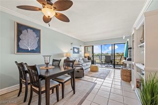 803 River Point DR 306B, Naples, FL 34102
