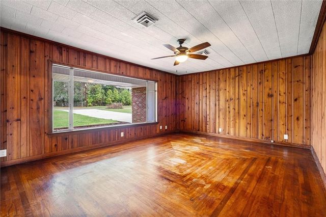 207 Alpine Street, Chickasaw, AL 36611