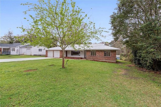 207 Alpine Street, Chickasaw, AL 36611