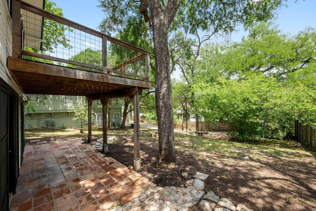 713 Patterson Ave B, Austin, TX 78703