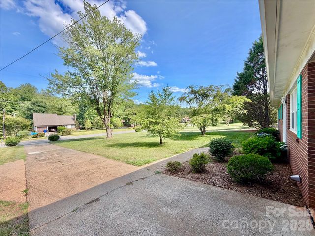 425 Bost Road, Morganton, NC 28655