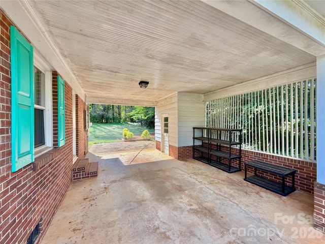 425 Bost Road, Morganton, NC 28655
