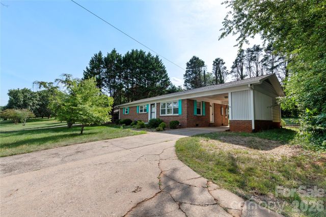 425 Bost Road, Morganton, NC 28655