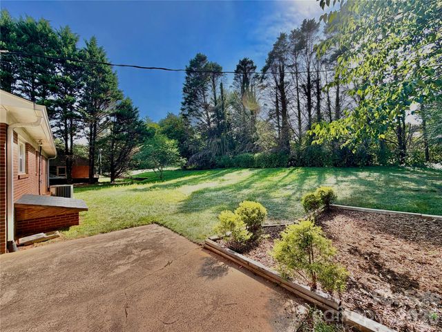 425 Bost Road, Morganton, NC 28655