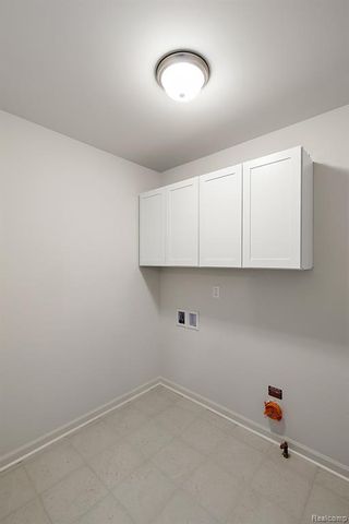 24701 Mooring Drive, Macomb, MI 48042