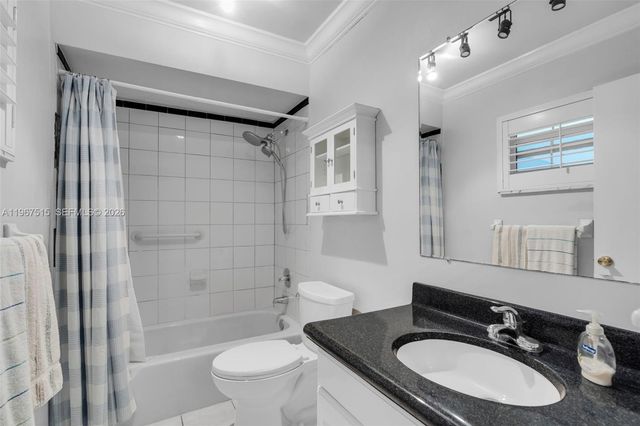 2500 NE 9th St 312, Fort Lauderdale, FL 33304