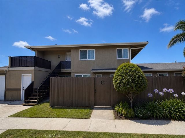 17102 Emerald E, Huntington Beach, CA 92647