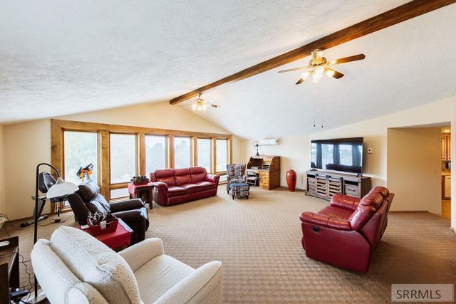 2255 E Greenbrier Drive, Idaho Falls, ID 83404