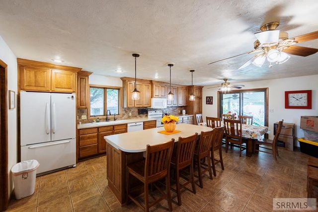 2255 E Greenbrier Drive, Idaho Falls, ID 83404