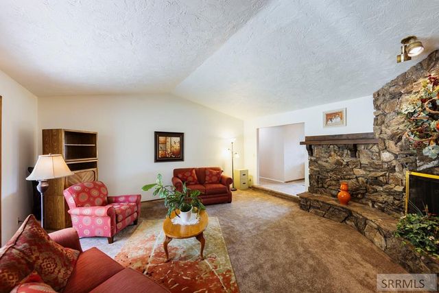 2255 E Greenbrier Drive, Idaho Falls, ID 83404
