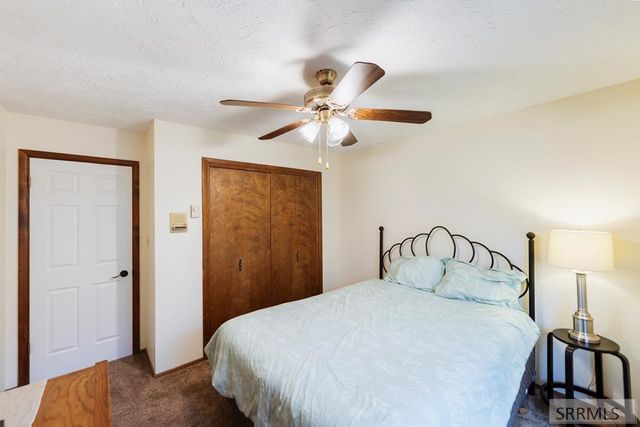 2255 E Greenbrier Drive, Idaho Falls, ID 83404