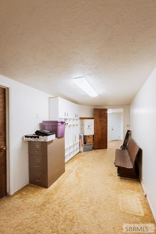 2255 E Greenbrier Drive, Idaho Falls, ID 83404