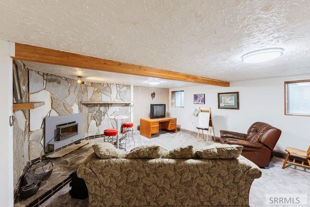 2255 E Greenbrier Drive, Idaho Falls, ID 83404