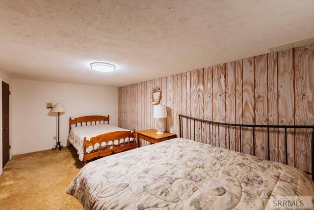 2255 E Greenbrier Drive, Idaho Falls, ID 83404