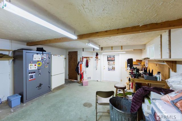 2255 E Greenbrier Drive, Idaho Falls, ID 83404