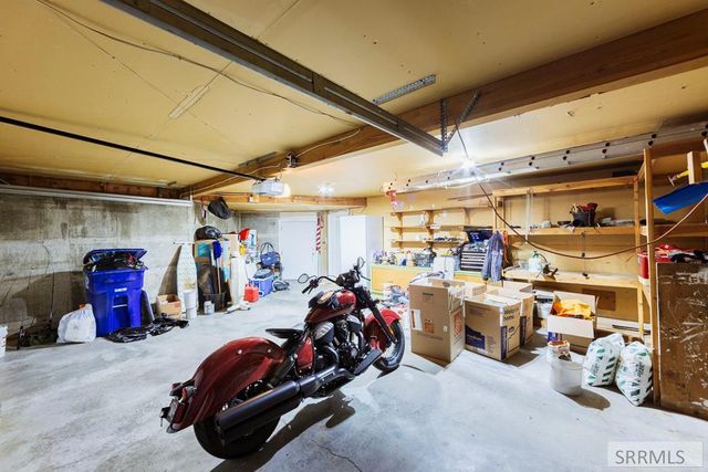 2255 E Greenbrier Drive, Idaho Falls, ID 83404