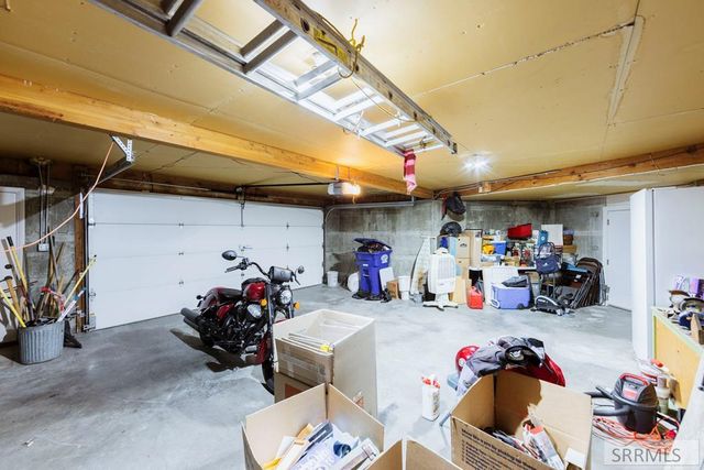 2255 E Greenbrier Drive, Idaho Falls, ID 83404