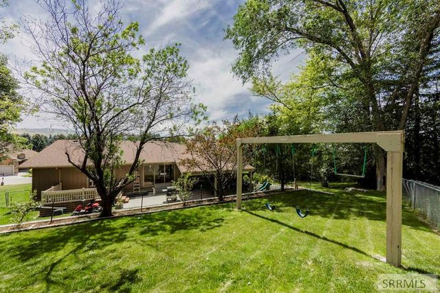 2255 E Greenbrier Drive, Idaho Falls, ID 83404