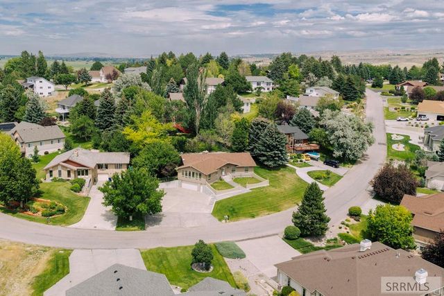 2255 E Greenbrier Drive, Idaho Falls, ID 83404