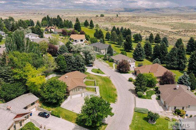 2255 E Greenbrier Drive, Idaho Falls, ID 83404