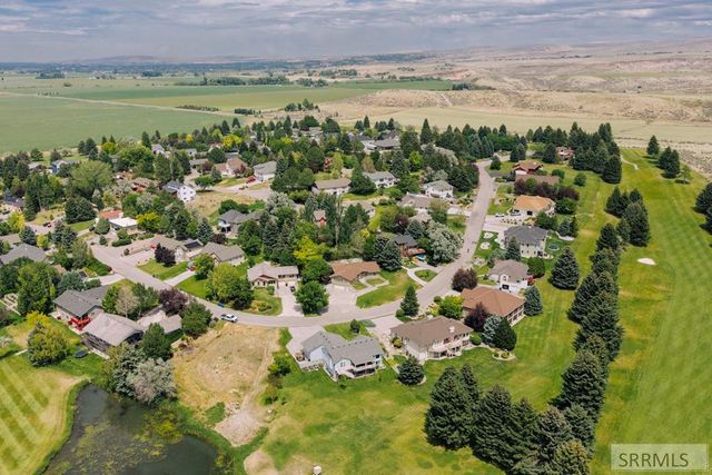 2255 E Greenbrier Drive, Idaho Falls, ID 83404