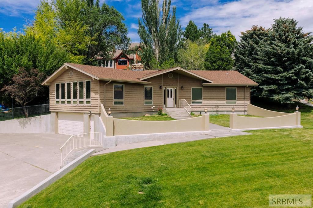Image 1 of property listing at 2255 E Greenbrier Drive, Idaho Falls, ID 83404