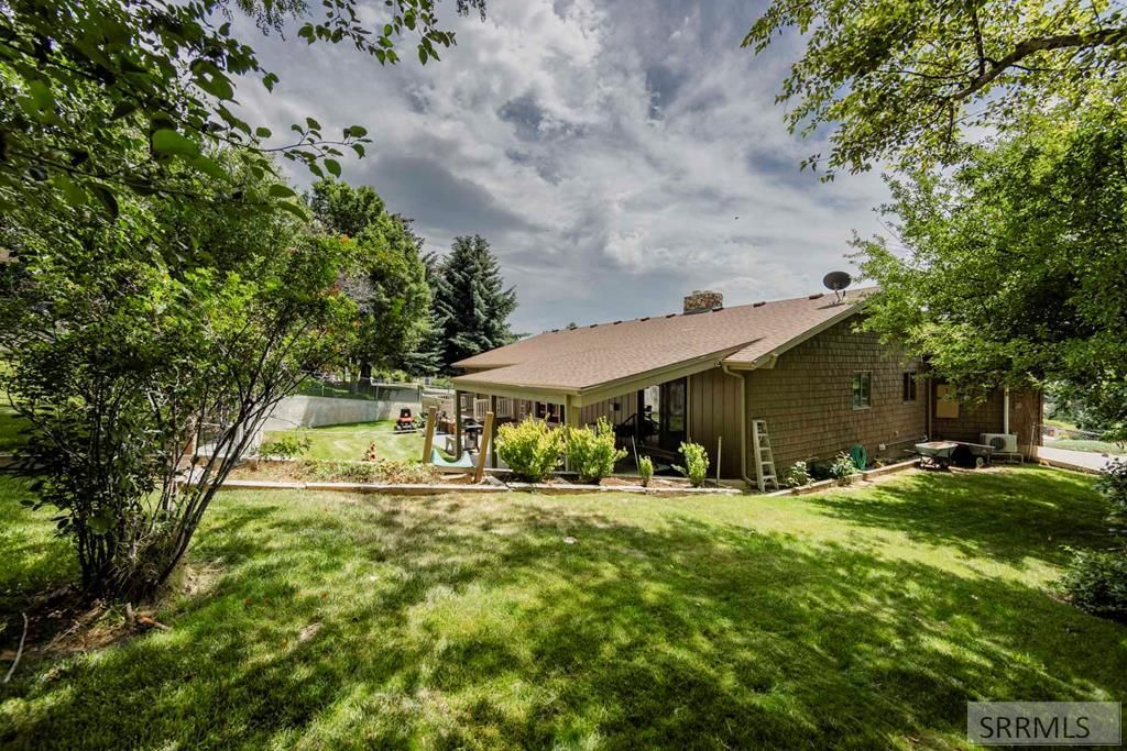 Image 73 of property listing at 2255 E Greenbrier Drive, Idaho Falls, ID 83404