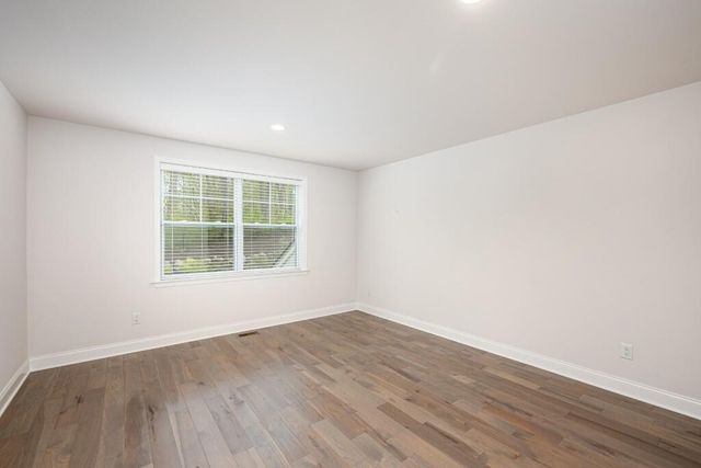 3000 N Spurway Drive, Ann Arbor, MI 48105