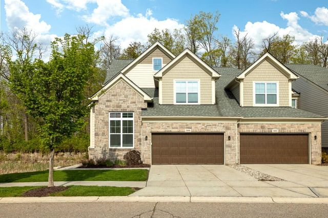 3000 N Spurway Drive, Ann Arbor, MI 48105