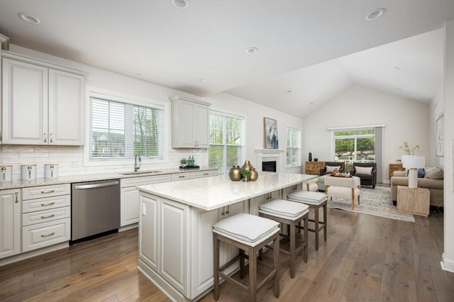 3000 N Spurway Drive, Ann Arbor, MI 48105