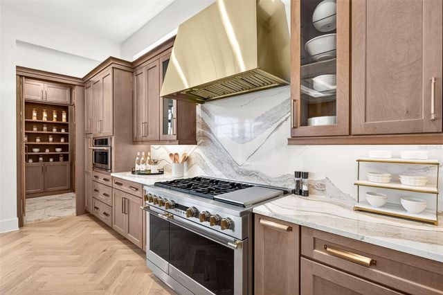 8380 SEA GLASS COURT, Sarasota, FL 34240