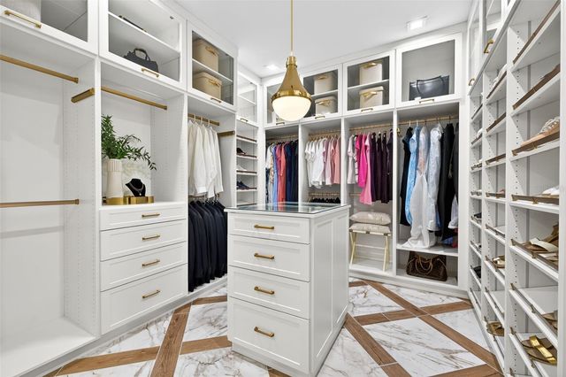 8380 SEA GLASS COURT, Sarasota, FL 34240