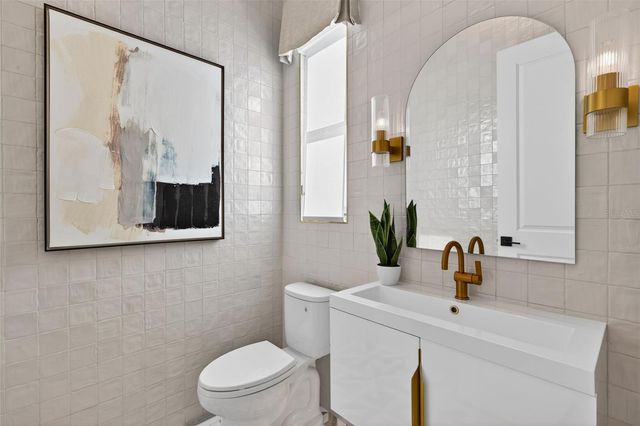 8380 SEA GLASS COURT, Sarasota, FL 34240