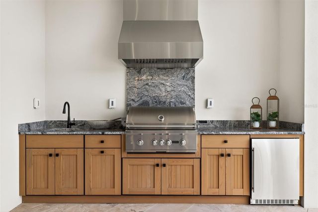 8380 SEA GLASS COURT, Sarasota, FL 34240