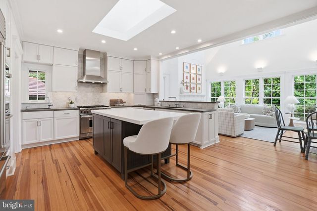 3101 HIGHLAND PL NW, Washington, DC 20008