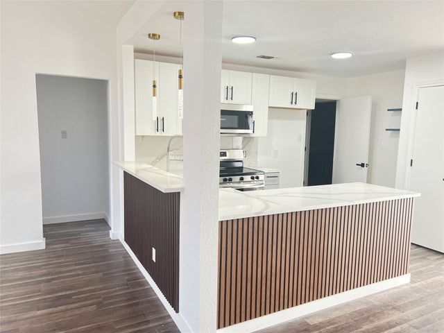 1116 Cresthaven Drive, Lancaster, TX 75134