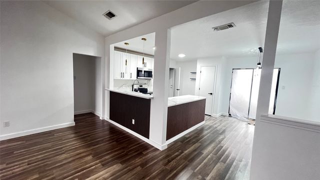 1116 Cresthaven Drive, Lancaster, TX 75134