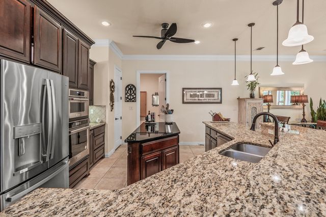 700 Coffee Circle, Pottsboro, TX 75076