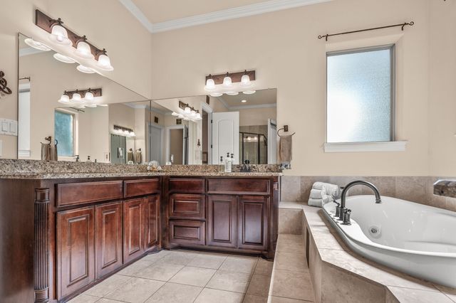 700 Coffee Circle, Pottsboro, TX 75076