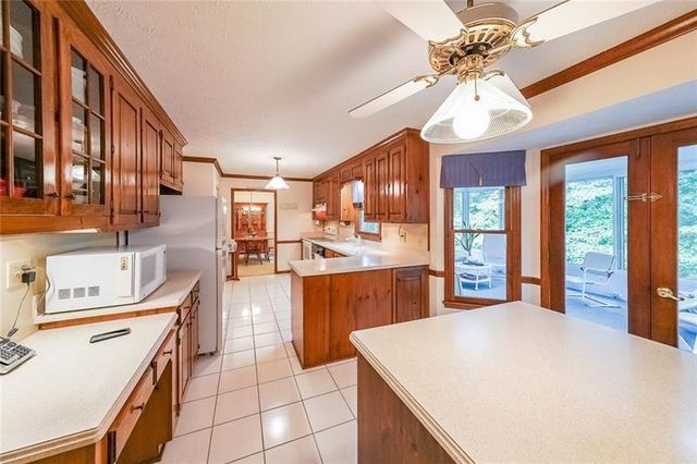 734 Dushea NW Court, Kennesaw, GA 30144