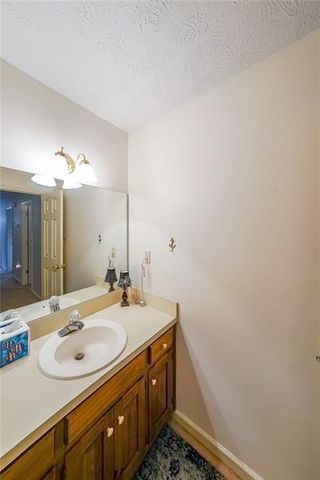 734 Dushea NW Court, Kennesaw, GA 30144