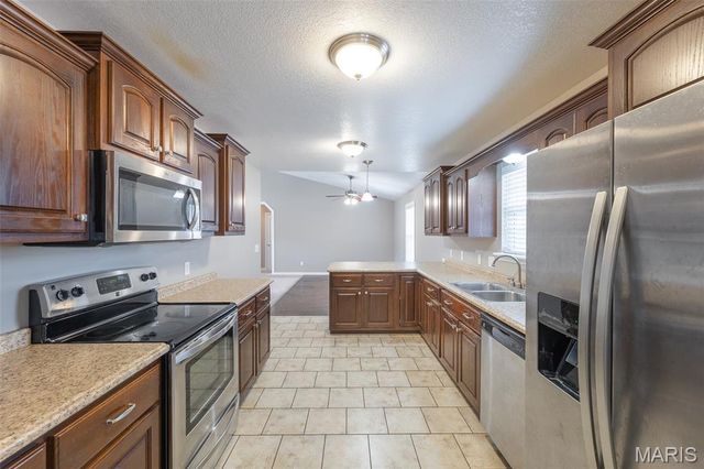 213 Murfield Drive, Poplar Bluff, MO 63901