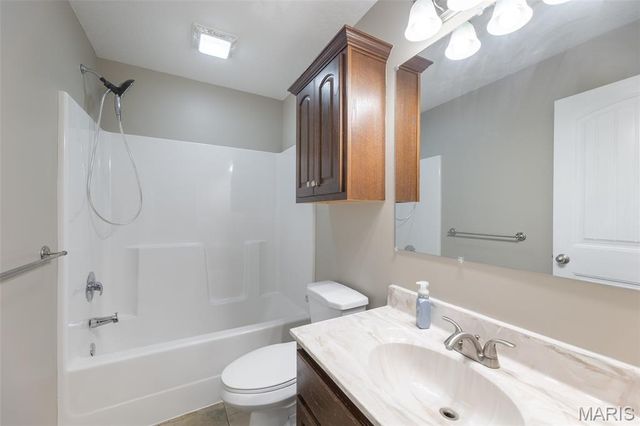 213 Murfield Drive, Poplar Bluff, MO 63901