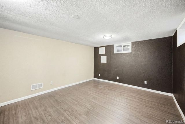 1490 S Zephyr Street, Lakewood, CO 80232