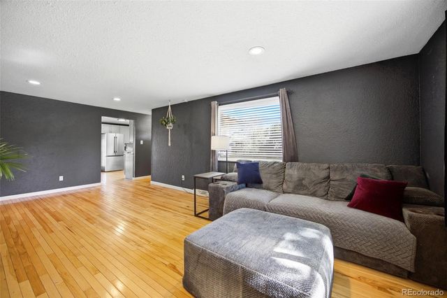 1490 S Zephyr Street, Lakewood, CO 80232