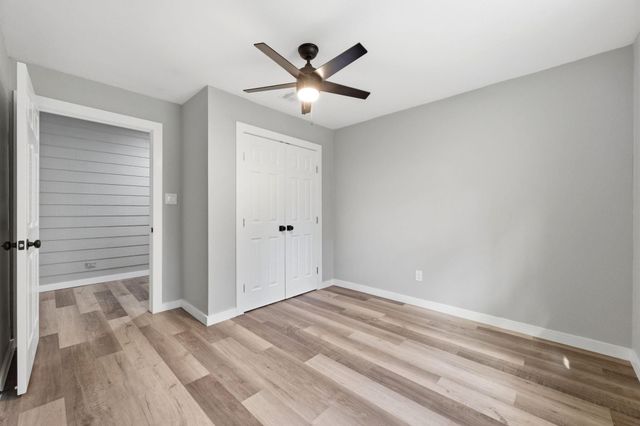 5222 Ranch Hill Drive, Magnolia, TX 77354