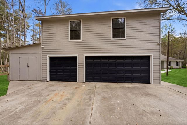 5222 Ranch Hill Drive, Magnolia, TX 77354