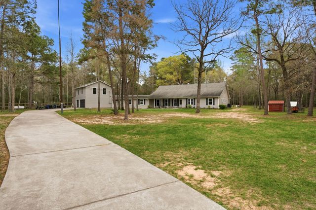 5222 Ranch Hill Drive, Magnolia, TX 77354